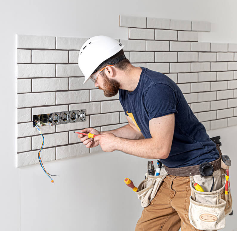 Zelfbouw elektriciteit plaatsen met Easykit