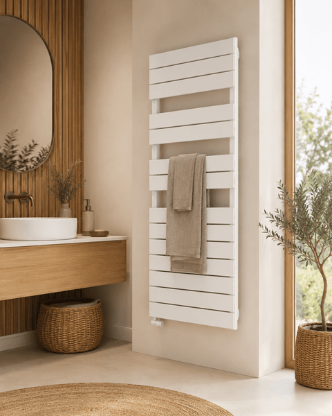 Radiateur design Stelrad Dahlia dans une salle de bains moderne