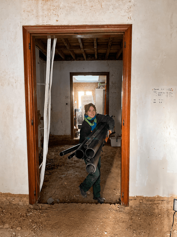 Eline renoveert haar woning zelf met begeleiding van Easykit